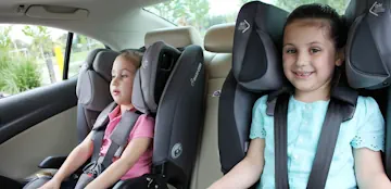 older children harnessed correctly